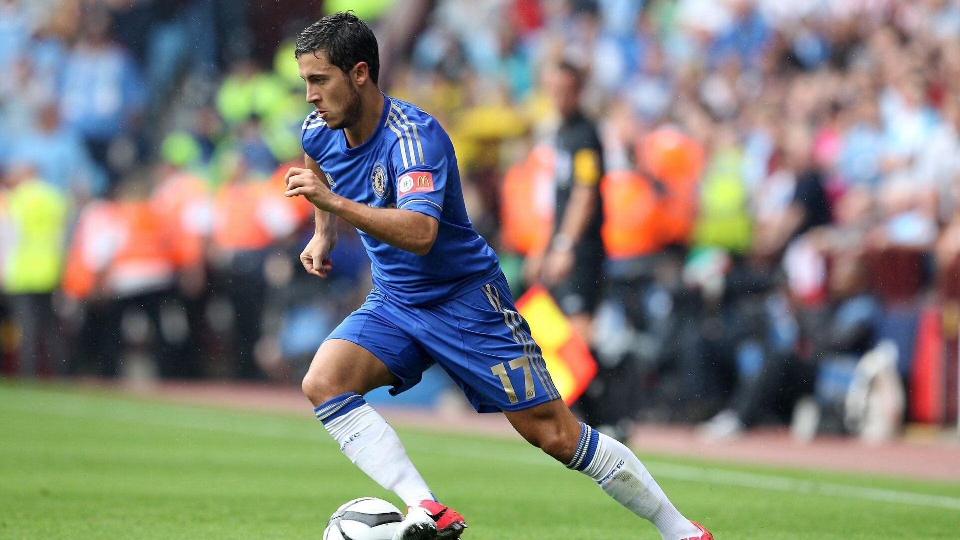 电竞行业人才梯队不断壮大，岗位多样化，电竞产业人才缺口